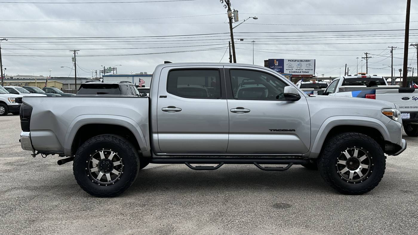 2017 toyota tacoma sr5
