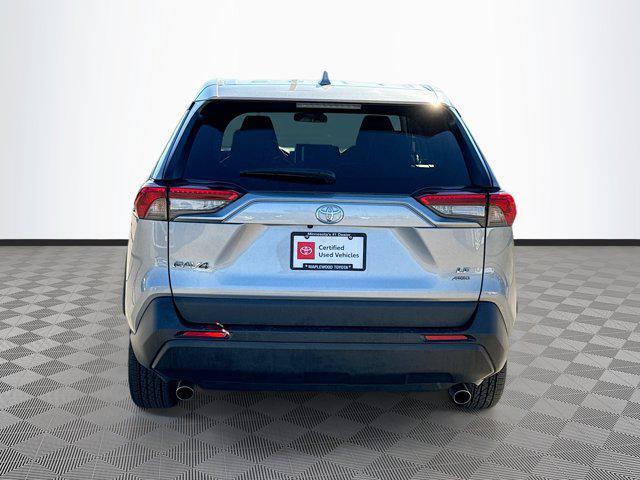 2023 toyota rav4 le