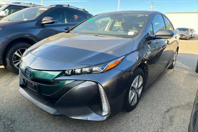 2017 toyota prius prime plus