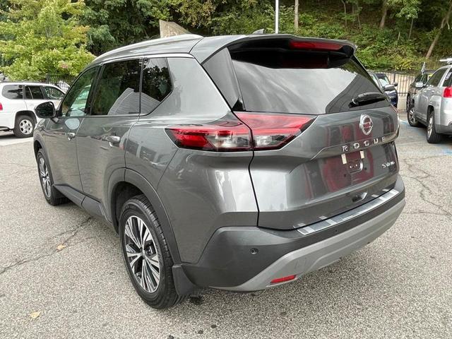 2021 nissan rogue sv