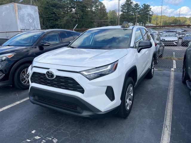2023 toyota rav4 le