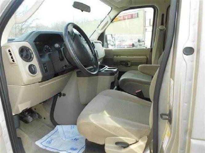 2012 ford e350 super duty passenger xl van 3d in philadelphia, pa