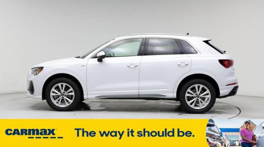 2022 Audi Q3
