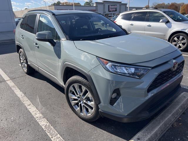 2021 toyota rav4 xle premium