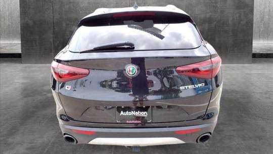 2018 alfa romeo stelvio ti lusso