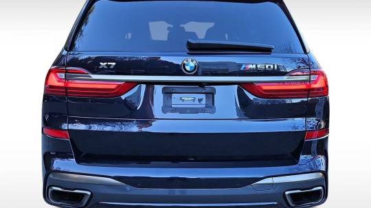 2022 BMW X7