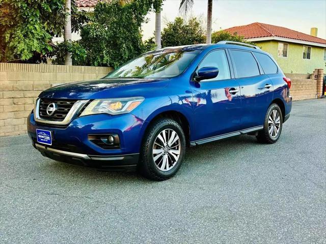 2018 nissan pathfinder sv