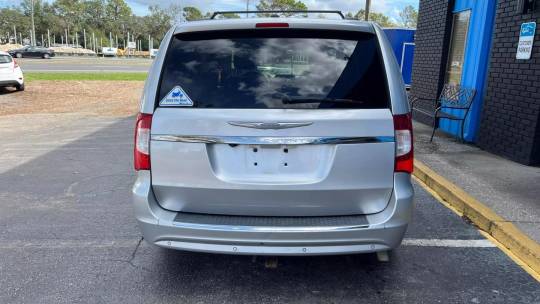 2011 Chrysler Town & Country