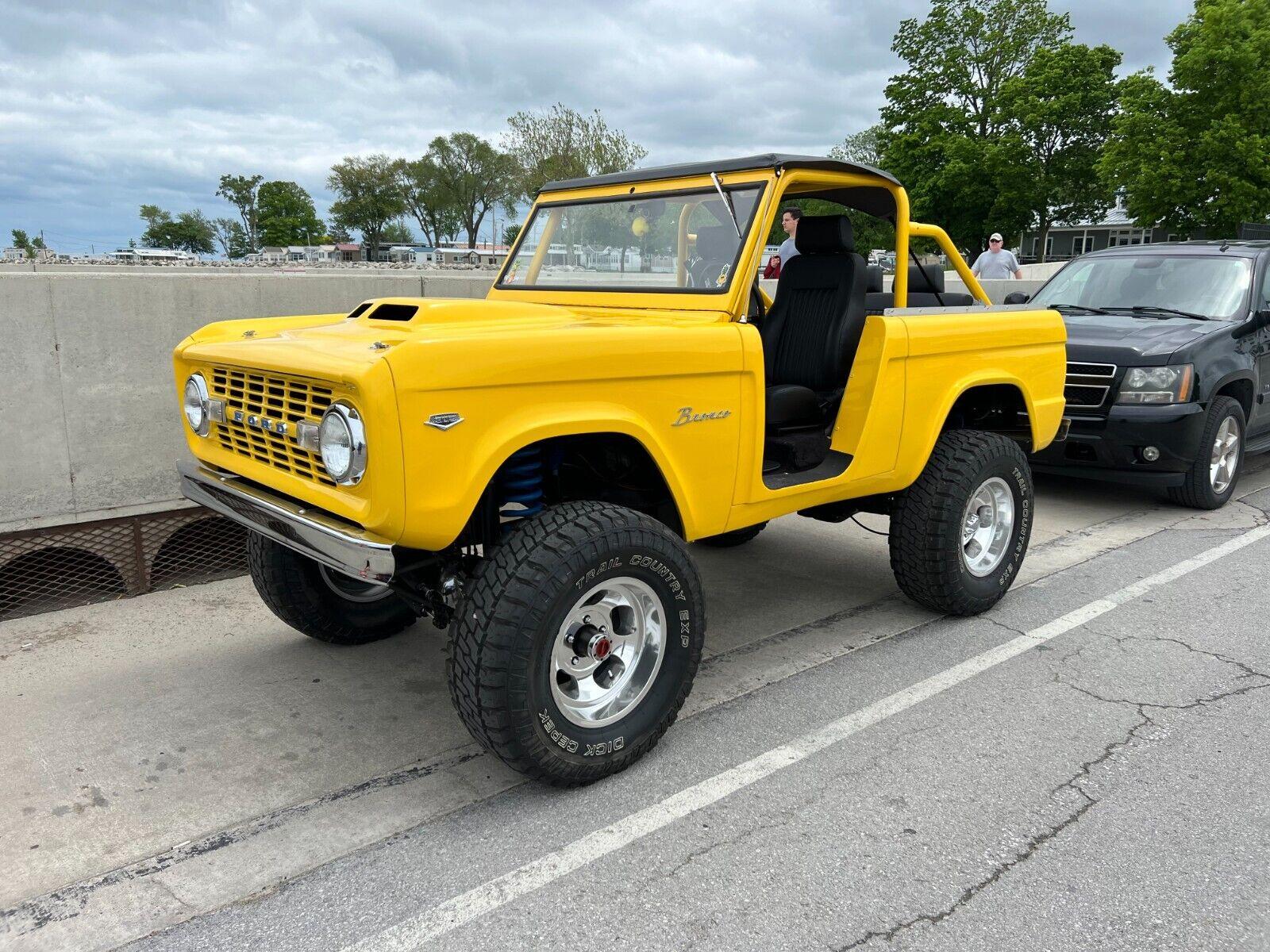 1977 ford bronco nice vehicle fiberglass body 5300 miles