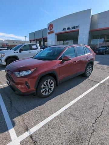 2019 toyota rav4 xle premium