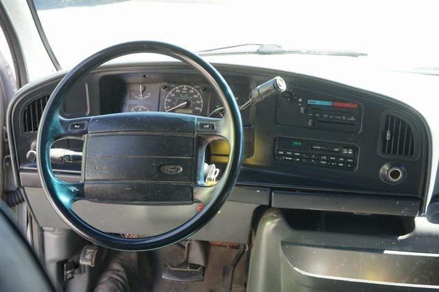 1996 ford e250 base