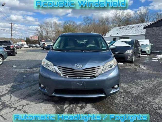 2014 toyota sienna xle minivan 4d in abingdon, maryland