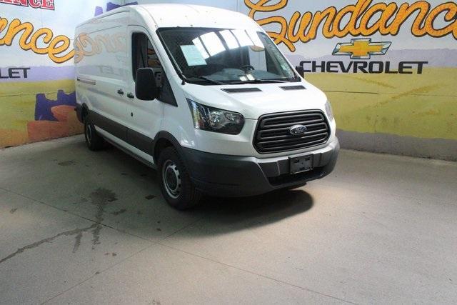 2018 ford transit-250 148 wb medium roof cargo