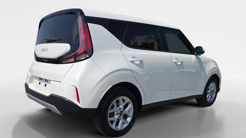 2023 kia soul s
