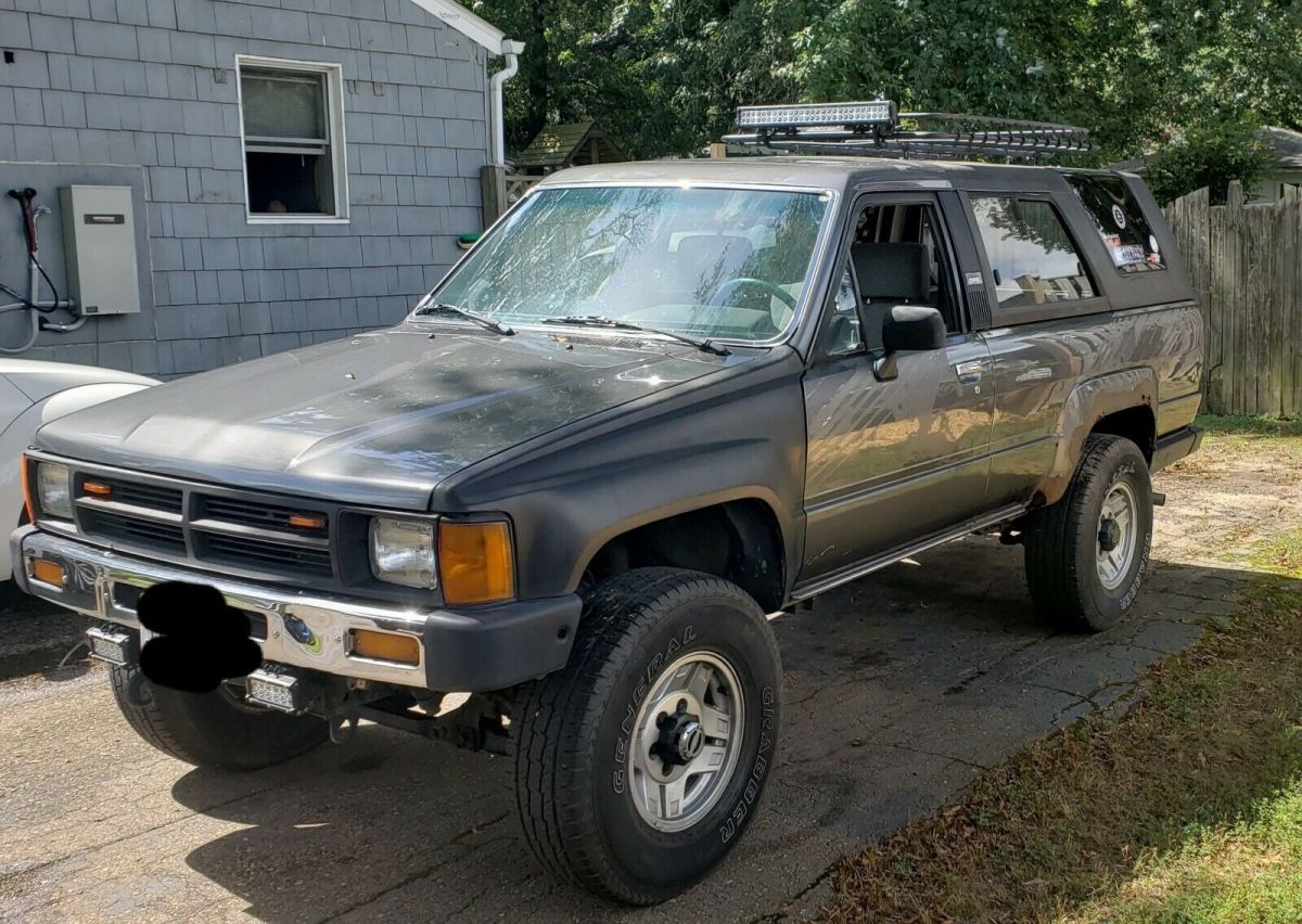 1st gen 4runner *runs great* fires right up weekly driver