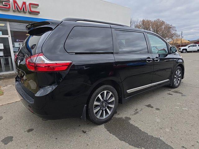 2020 toyota sienna limited