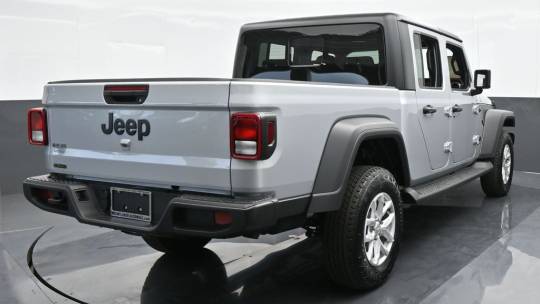 2023 Jeep Gladiator