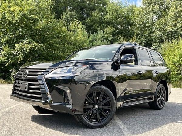2019 lexus lx 570 in racine, wisconsin