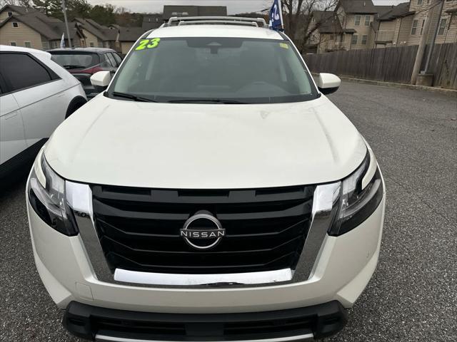 2023 nissan pathfinder sl 4wd