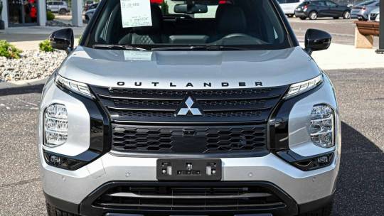 2024 Mitsubishi Outlander