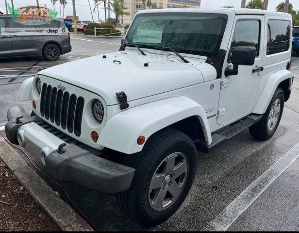 2011 jeep wrangler sahara