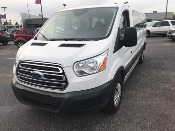 2017 ford transit passenger 350 xl 350 xl 3dr lwb low roof passenger van w/60/40 passenger side doors for sale in west memphis, arkansas