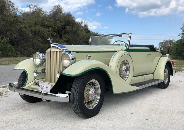 1933 packard super 8