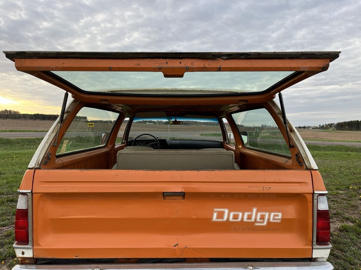 1974 dodge ramcharger orange half door