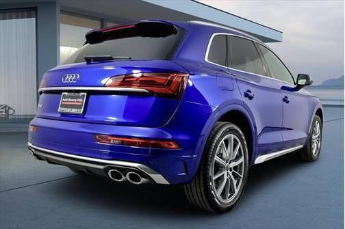 2022 audi sq5