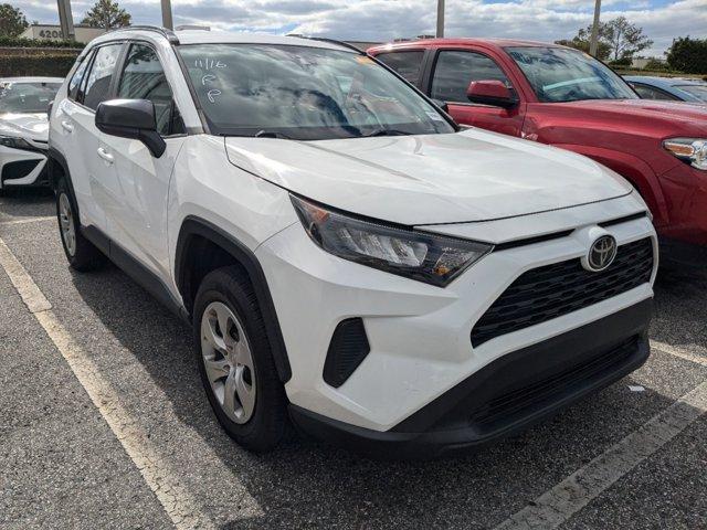 2021 toyota rav4 le