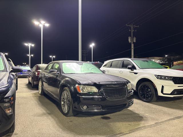 2011 chrysler 300c base