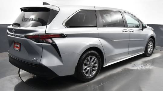 2021 Toyota Sienna