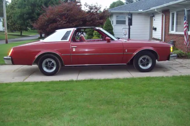 1976 buick regal with t-roofs