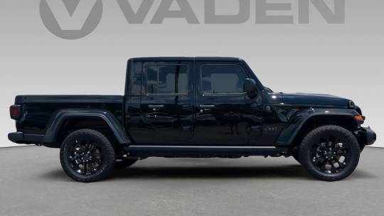 2024 Jeep Gladiator