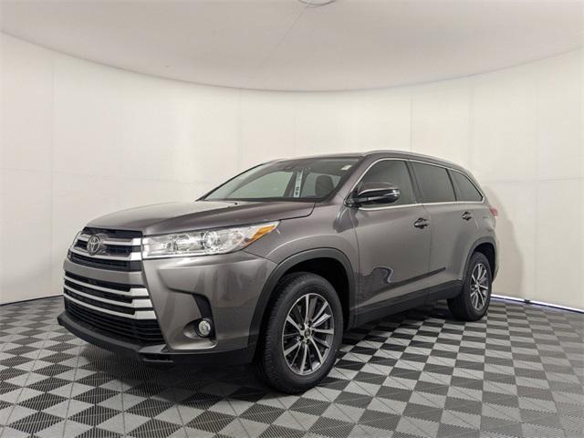 2019 toyota highlander xle