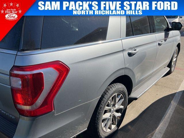 2021 ford expedition xlt