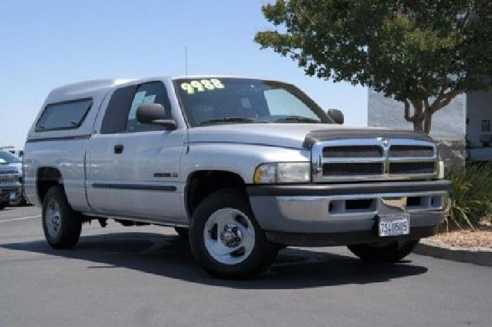 2001 dodge truck 1500 extended cab with topper in vacaville, ca