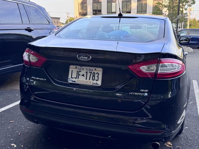 2015 ford fusion hybrid se