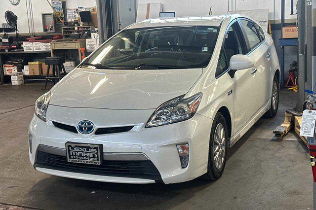 2014 toyota prius plug-in advanced