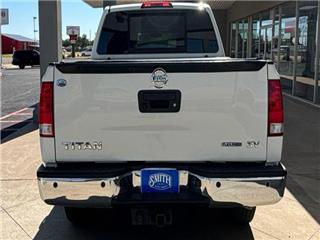 2015 Nissan Titan sv