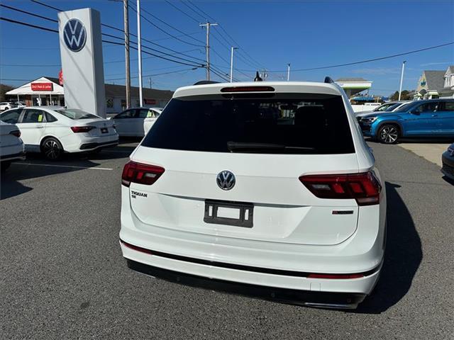 2021 volkswagen tiguan 2.0t se r-line black
