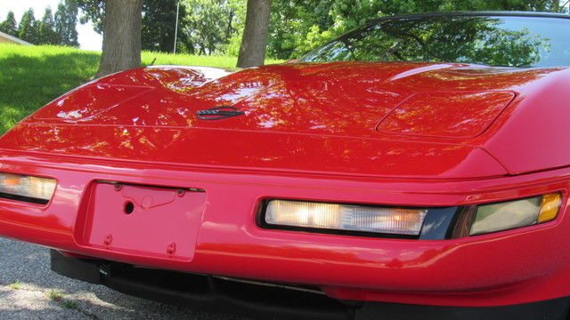 1994 red corvette coupe 66,xxx miles cold a/c nice sound system