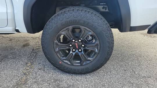 2024 GMC Canyon