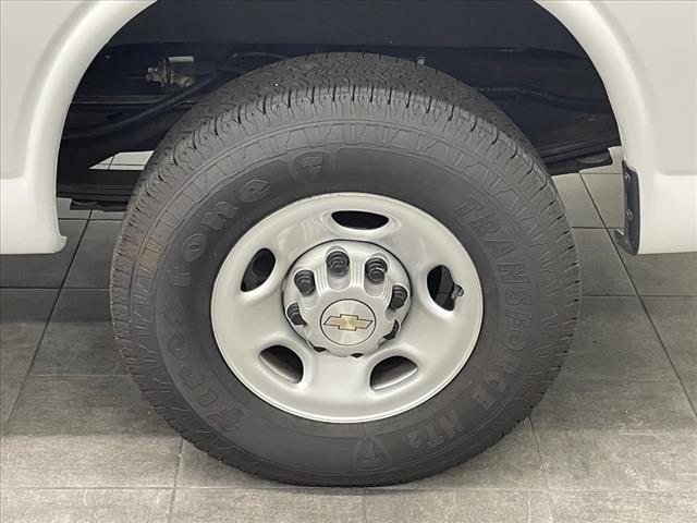2023 chevrolet express 2500 work van