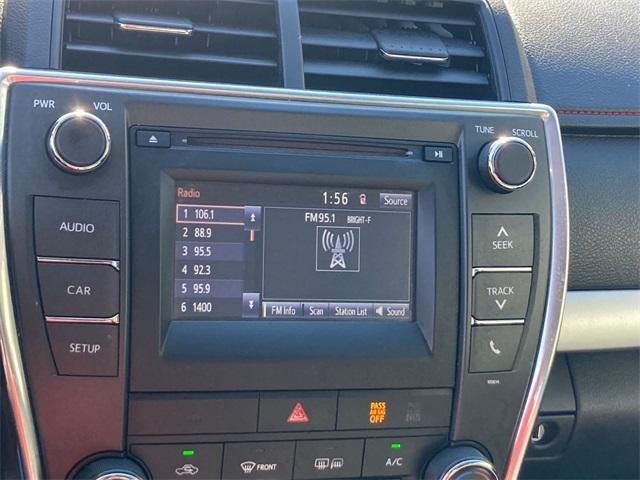 2017 toyota camry se