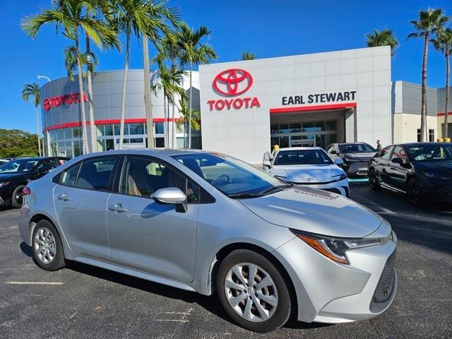 2020 toyota corolla le