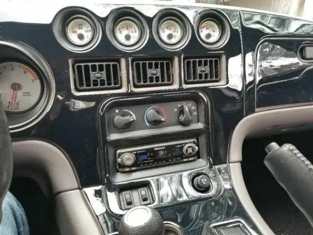 1994 dodge viper rt10 low miles. no reserve