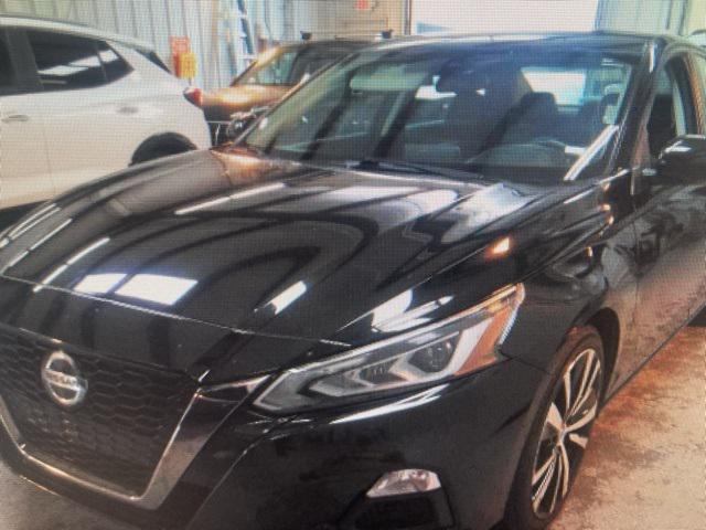 2022 nissan altima sr fwd