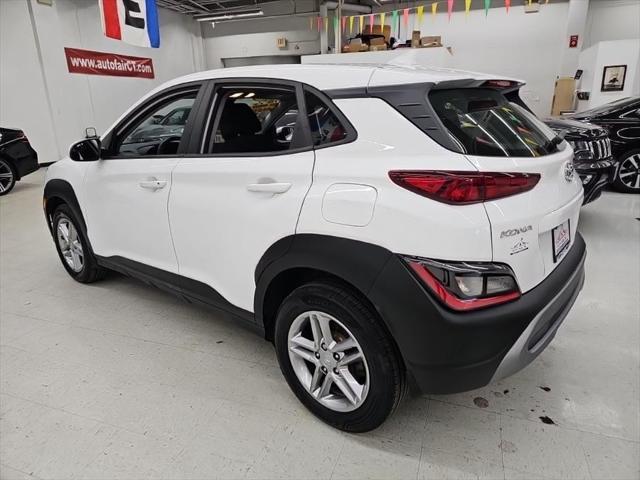 2022 hyundai kona se
