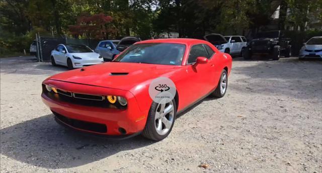 2016 dodge challenger sxt